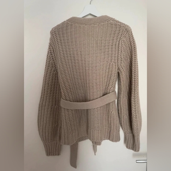 Women's Beige Knit Cardigan Sweater - Picture 2 of 4